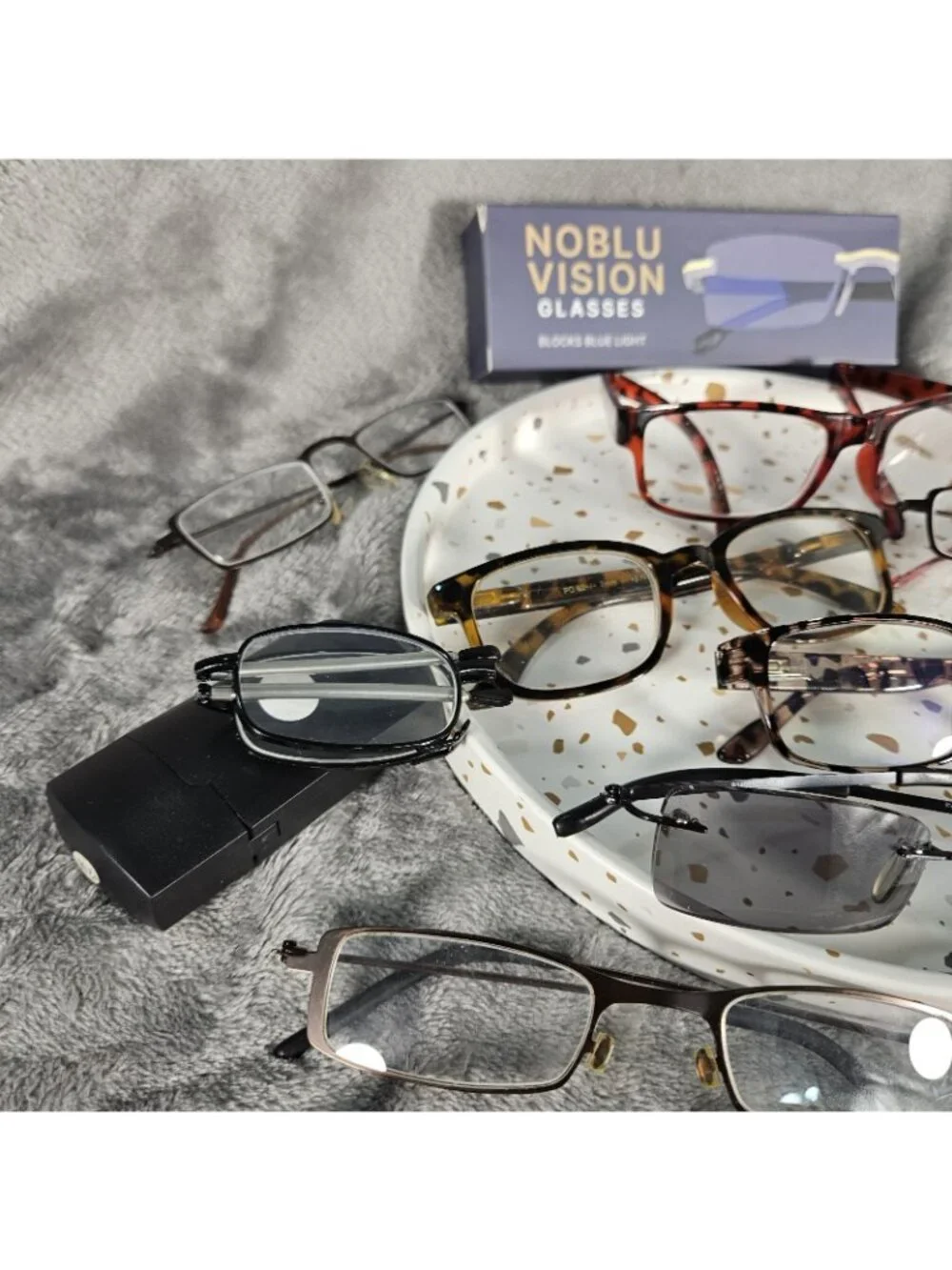 Lot of Mixed Reading Glasses Readers +1.25 +2.00 +2.50 Assorted Frames Travel 14